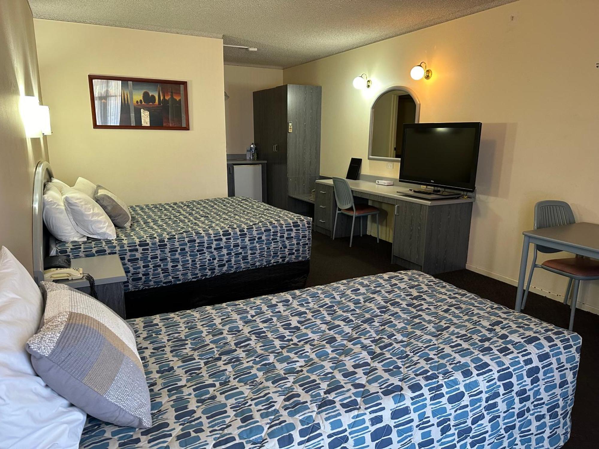 Westland Hotel Motel Whyalla Exterior photo